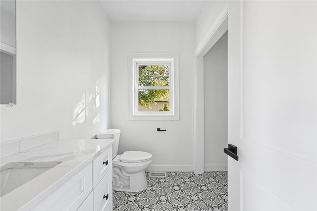 24 Brentwood Drive, Johnston, RI 02919