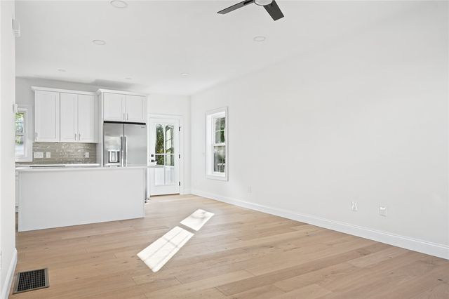 24 Brentwood Drive, Johnston, RI 02919