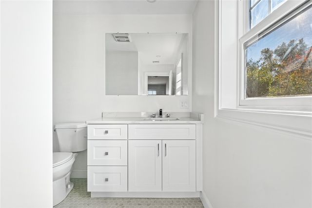 24 Brentwood Drive, Johnston, RI 02919