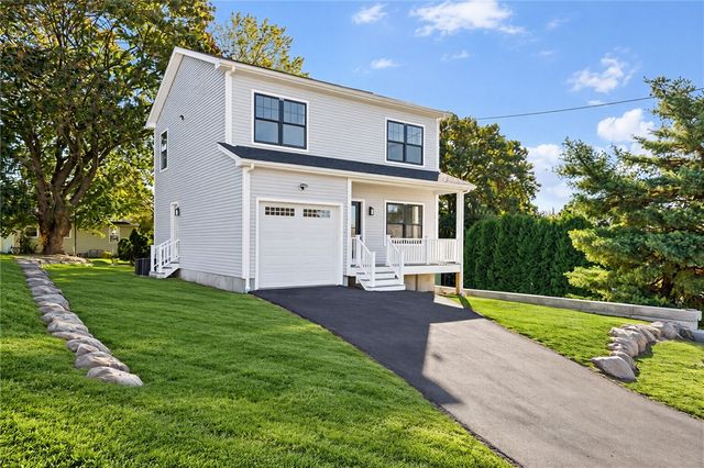 24 Brentwood Drive, Johnston, RI 02919