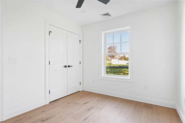 24 Brentwood Drive, Johnston, RI 02919