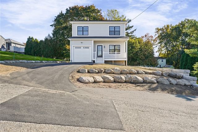 24 Brentwood Drive, Johnston, RI 02919