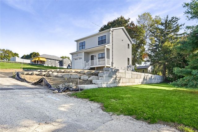 24 Brentwood Drive, Johnston, RI 02919