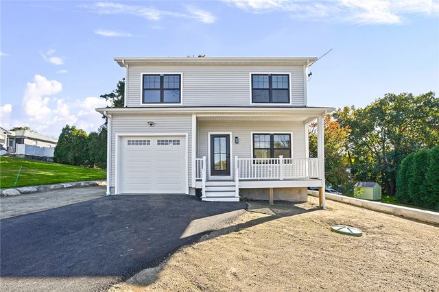 24 Brentwood Drive, Johnston, RI 02919