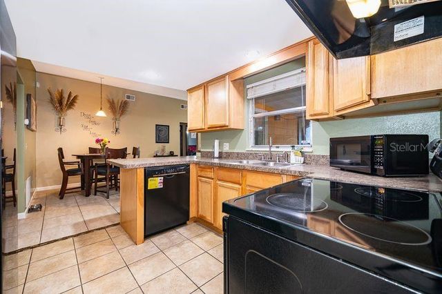 612 RIVERWOODS CIRCLE, Orlando, FL 32825