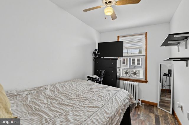 4 OAKLEY RD, Upper Darby, PA 19082