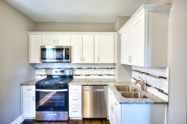 412 Hayes Street, Gary, IN 46404