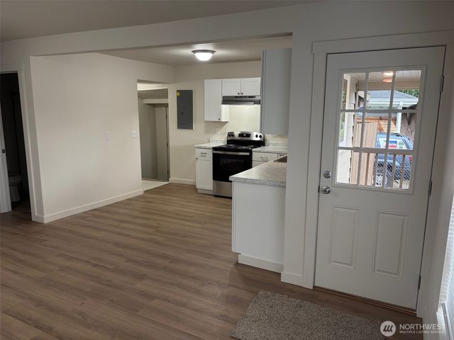 809 8th Street NE, Auburn, WA 98002