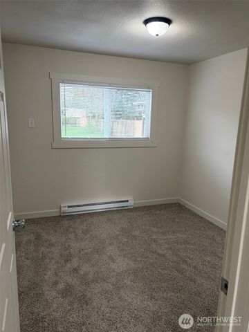 809 8th Street NE, Auburn, WA 98002