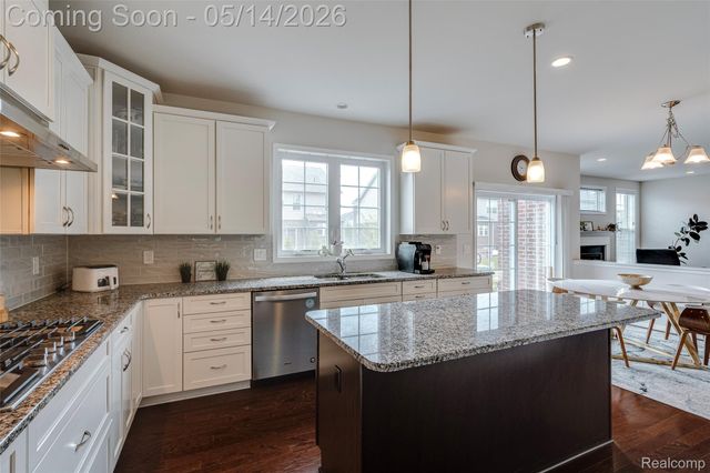 51011 Rockingham Drive, Canton Charter Township, MI 48188