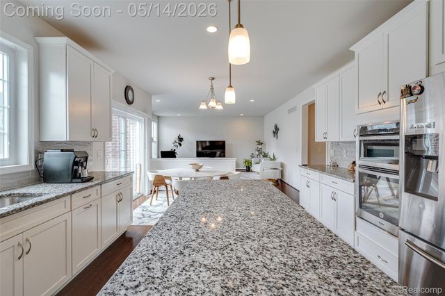 51011 Rockingham Drive, Canton Charter Township, MI 48188