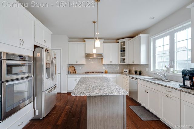 51011 Rockingham Drive, Canton Charter Township, MI 48188
