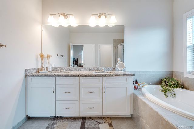 51011 Rockingham Drive, Canton Charter Township, MI 48188