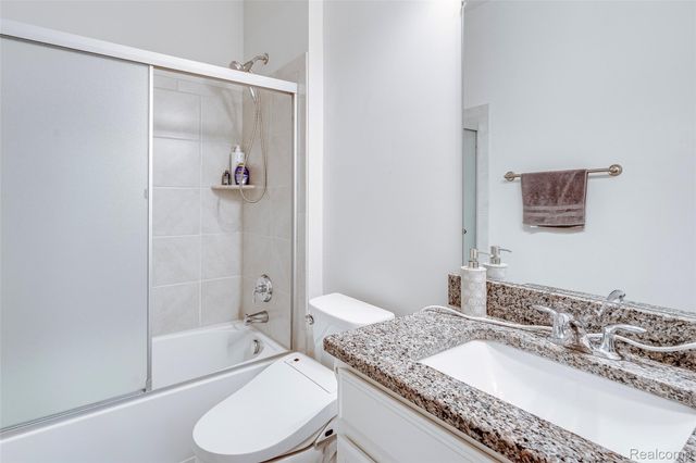 51011 Rockingham Drive, Canton Charter Township, MI 48188