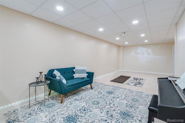 51011 Rockingham Drive, Canton Charter Township, MI 48188
