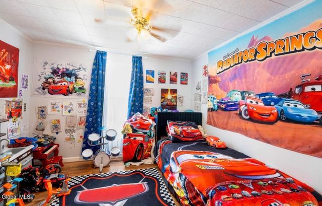 211 N 4th Avenue, Mechanicville, NY 12118