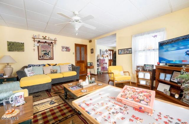 211 N 4th Avenue, Mechanicville, NY 12118