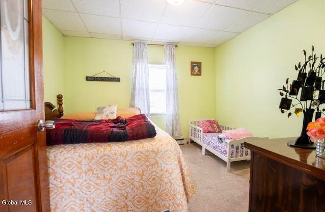 211 N 4th Avenue, Mechanicville, NY 12118