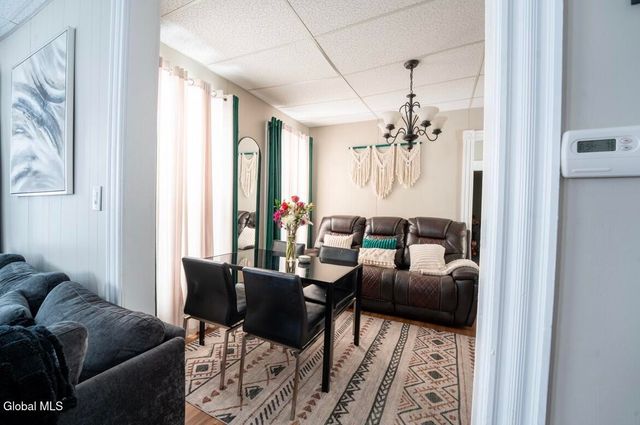 211 N 4th Avenue, Mechanicville, NY 12118