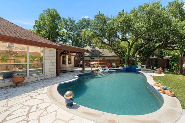 121 Winecup TRL N, Cedar Park, TX 78613