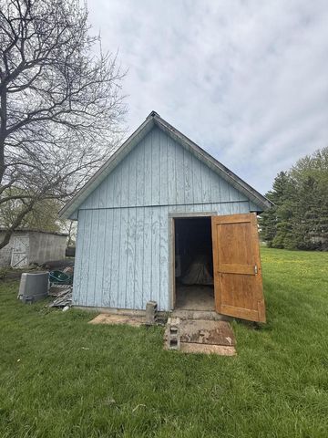 W7926 First STREET, Watertown, WI 53098