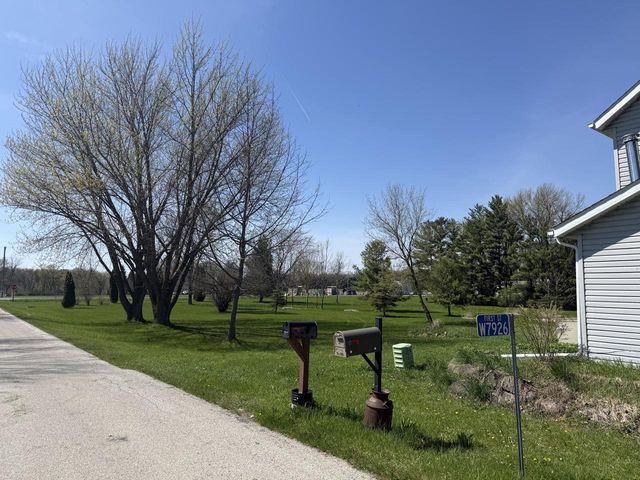 W7926 First STREET, Watertown, WI 53098