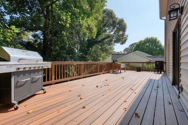 1873 Hamby Place Drive NW, Acworth, GA 30102