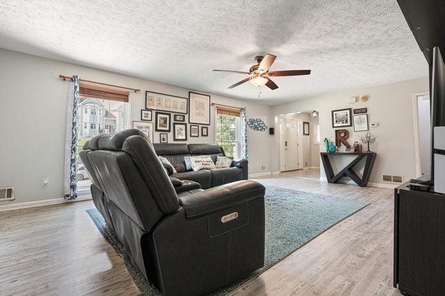 1873 Hamby Place Drive NW, Acworth, GA 30102