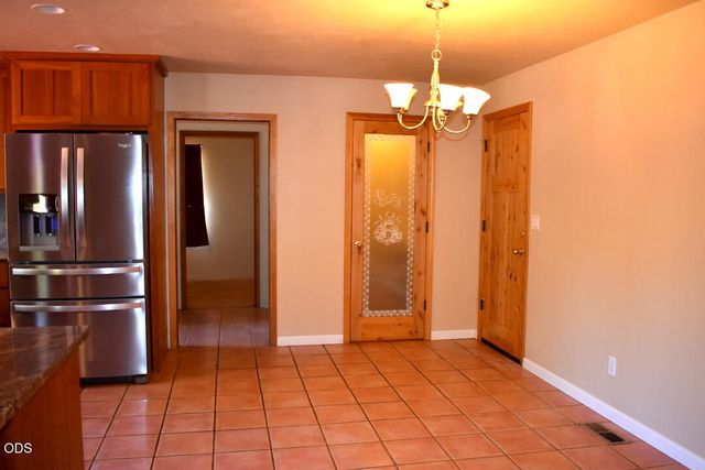 359 Northwoods Drive, Merlin, OR 97532