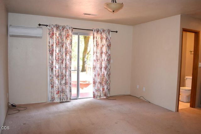 359 Northwoods Drive, Merlin, OR 97532
