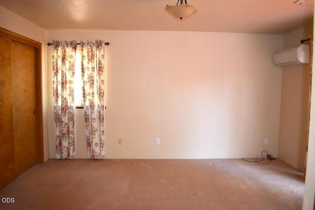 359 Northwoods Drive, Merlin, OR 97532