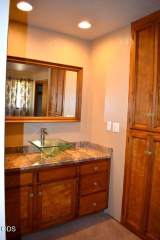359 Northwoods Drive, Merlin, OR 97532