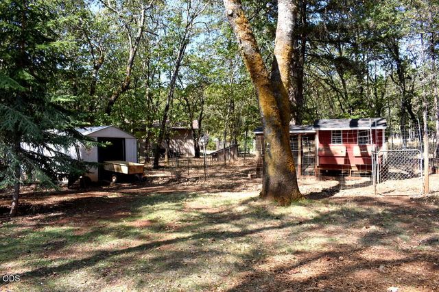 359 Northwoods Drive, Merlin, OR 97532