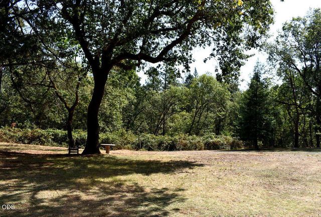 359 Northwoods Drive, Merlin, OR 97532