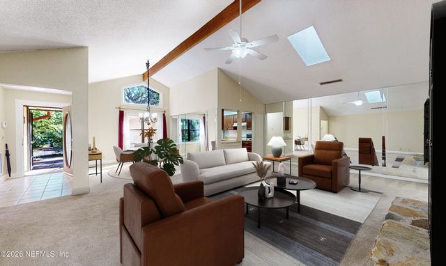 12062 HIDDEN HILLS Drive S, Jacksonville, FL 32225