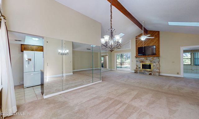 12062 HIDDEN HILLS Drive S, Jacksonville, FL 32225