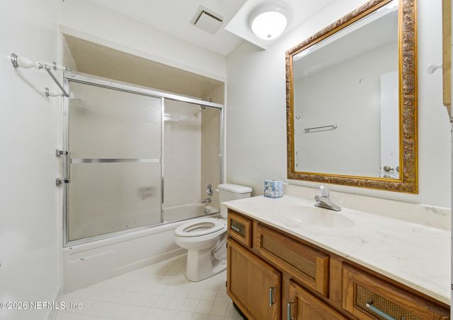 12062 HIDDEN HILLS Drive S, Jacksonville, FL 32225
