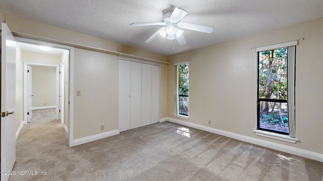 12062 HIDDEN HILLS Drive S, Jacksonville, FL 32225