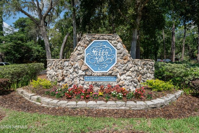 12062 HIDDEN HILLS Drive S, Jacksonville, FL 32225