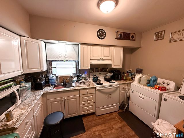 37-39 Hotchkiss Street, Middletown, CT 06457