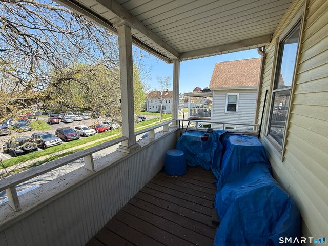 37-39 Hotchkiss Street, Middletown, CT 06457