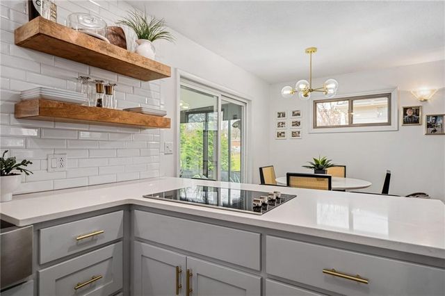 7509 N Baltimore Avenue, Gladstone, MO 64118