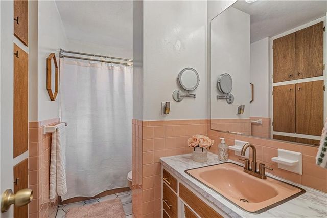 7509 N Baltimore Avenue, Gladstone, MO 64118