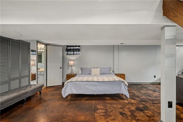 7509 N Baltimore Avenue, Gladstone, MO 64118