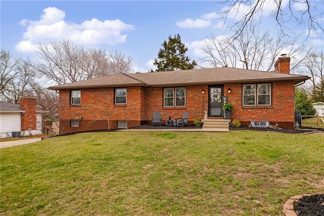 7509 N Baltimore Avenue, Gladstone, MO 64118