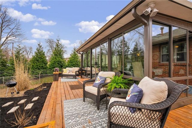 7509 N Baltimore Avenue, Gladstone, MO 64118