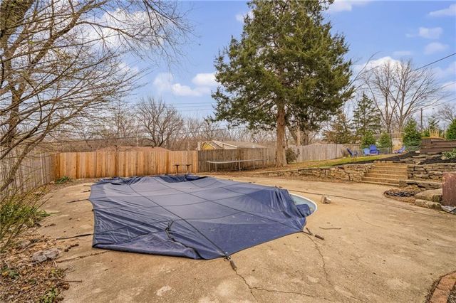 7509 N Baltimore Avenue, Gladstone, MO 64118