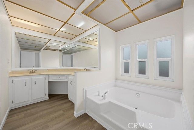 53 Cedarwood Lane, Bakersfield, CA 93308