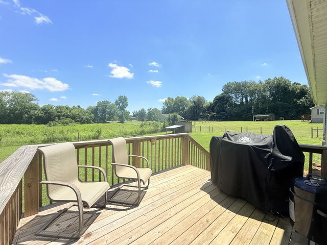 649 Old Harrison Ferry Rd, Mcminnville, TN 37110