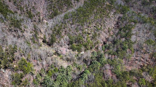 1060 Rayfield Hollow Way, Sevierville, TN 37862